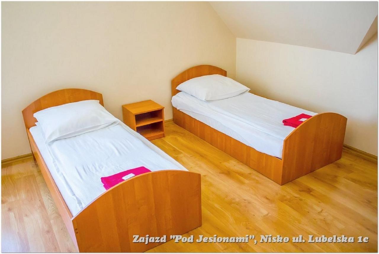 Zajazd Pod Jesionami Nisko Exteriör bild